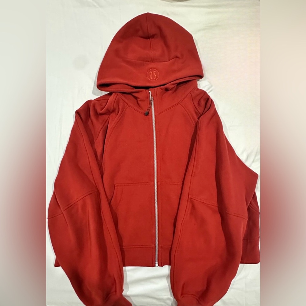 Lululemon Scuba Oversized Full Zip
CYNN XL/XXL (14)